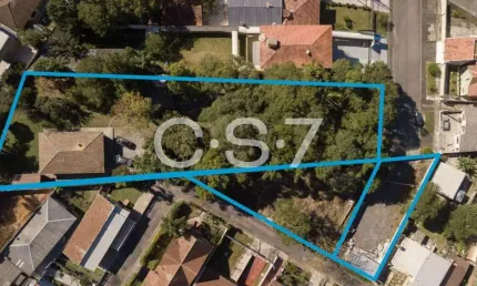 Terreno ZR3 com área de 3661.23 m²,  à venda no bairro Campina do Siqueira.
