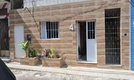 Casa terrea com edícula, área total 141,52 m² dividido em 4/4, uma suíte master closet, área gourmet, piscina, reformada vender Vila Rui Barbosa Salva