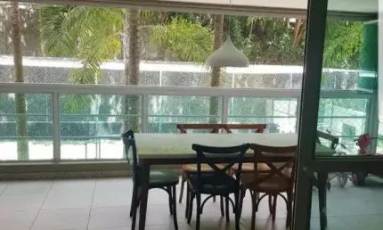 Apartamento amplo no Condominio clube Barra Porto com 4 quartos em 143 varanda venda em Salvador