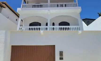 Imponente Casa de 4 quartos com vista mar e piscina em Pituaçu, Salvador - Reformada, 480m² - Oportunidade!