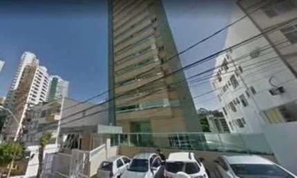 Apartamento com 101 m², 2 suítes, sala integrada varanda, nascente, duas vagas no Edifício Gilberto Machado na 8 de Dezembro vender Graça