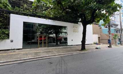 Apartamento mobiliado e decorado 50 m² com 1/4 varanda no Edifício 535 da Barra vender na Afonso Celso em Salvador Investimento