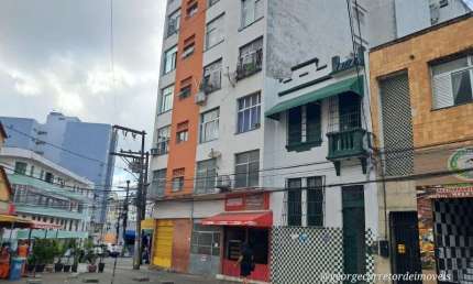 Apartamento, quarto, suíte, sala, dependência completa, medindo 54,24 m², nascente, sétimo andar, vista livre no Edifício Tani, precisando reforma