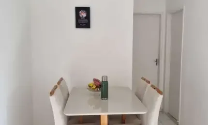 Apartamento no condomínio mares de alah medindo 74 m², com 2/4, segundo andar a vender em praia de armação salvador orla