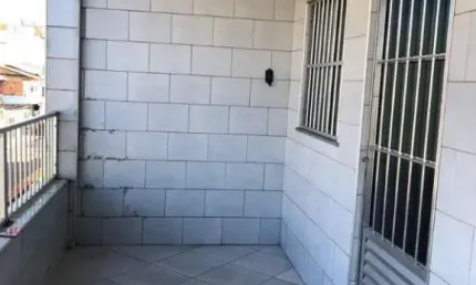 Prédio Residencial com10 apartamentos 1 e 2/4, casa no térreo 2/4 piscina garagem vender na Boca do Rio próximo Centro Convenções Salvador Bahia