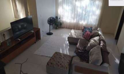 Casa ampla com 313 m² de construída em condomínio fechado mobiliada dividida em 3/4 sendo 3 Suites piscina área gourmet vender em Piata de Itapua SSA