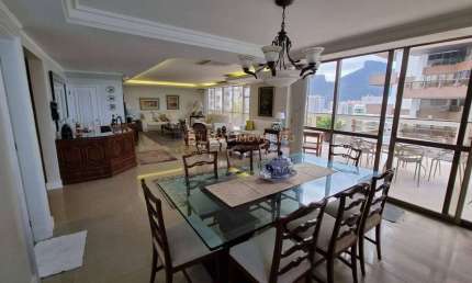 Apartamento na Barra da Tijuca de 4 Quartos com 310 m²
