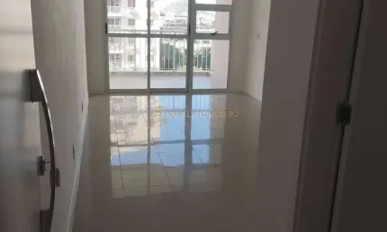 Apartamento a Venda de 3 Quartos no Condomínio Nova Barra