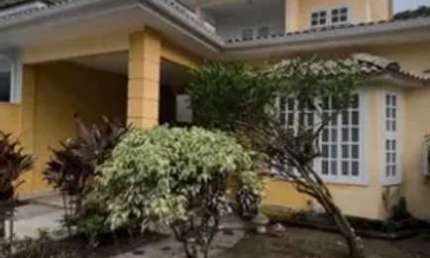 Casa , com 3 quartos próximo ao Park Shopping Jacarepaguá