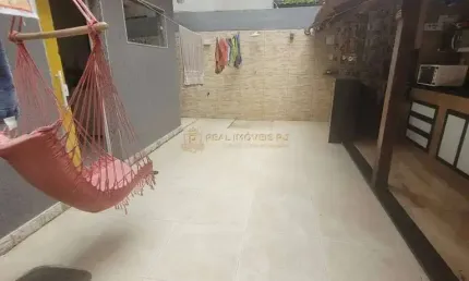 Casa Duplex de 150m² de 3Quartos(sendo 1Suíte), em campo Grande.