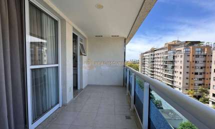 Apartamento de 93m², 3Quartos(2Suítes) - A poucos minutos da praia!