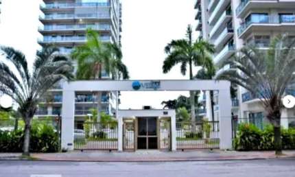 Apartamento , com 3 quartos, 1 suíte na Barra Olímpica
