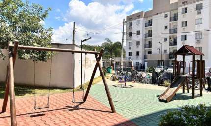Apartamento ,  com Varanda , e 2 Quartos na Taquara