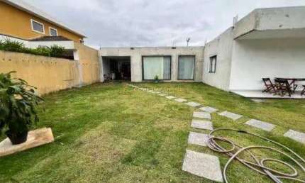 Casa a Venda no Condomínio Tulipa Amarela em Vargem Grande