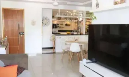 Apartamento Reformado , com 2 Quartos em Vila Isabel