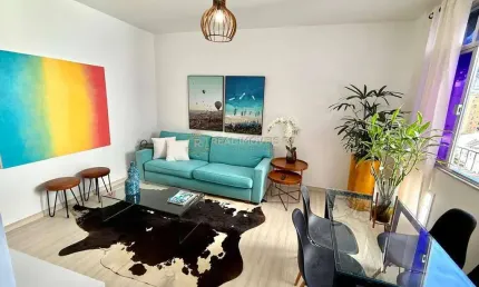 Apartamento com 2 Quartos na Rua Santa Clara em Copacabana