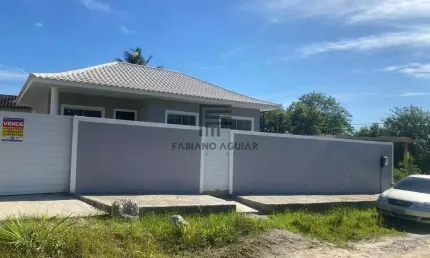 Casa Nova - com 2 Quartos ( 1 Suíte) - em Excelente Localização em Araruama