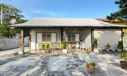 Casa em Araruama (3 Quartos - 1 Suíte) - R$1.200.000,00 - Pontinha