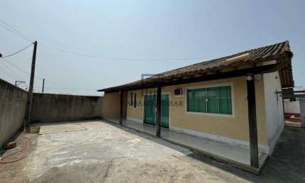 Casa em Araruama, 4 quartos ( 1 suíte ) - R$ 500.000,00 - Condomínio Collynas Park