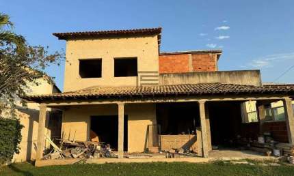 Casa em Araruama, 3 quartos ( 3 suítes ) - R$ 650.000,00 - Pontinha