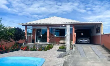 Casa em Araruama, 2 quartos (1 suíte) - R$ 380.000,00 - Condomínio Collynas Park