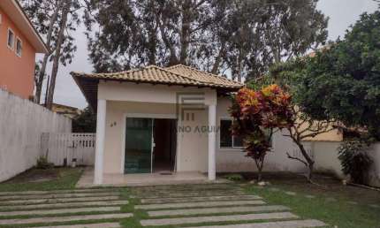 Casa em Araruama com 2 quartos ( 1 suíte) - R$ 650.000,00 - Condomínio Hawaí