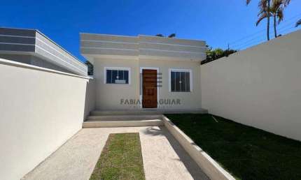 Casa em Araruama - 2 Quartos (1 suíte) - R$ 300.000,00 - Coqueiral