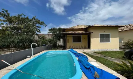 Casa em Araruama - 2 Quartos e Piscina – R$250.000,00 - Parati