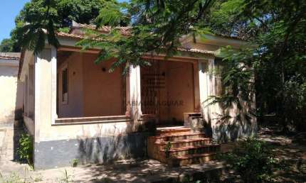 Terreno em Araruama, com 1.368,00 m² - R$ 800.000,00 - Centro