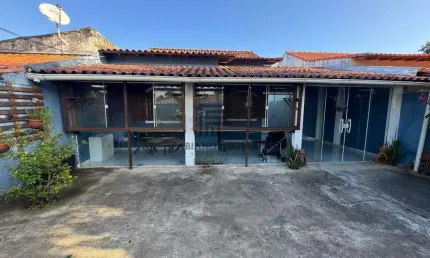 Casa em Araruama, 2 quartos ( 1 suíte ) - R$ 395.000,00 - Vila Capri