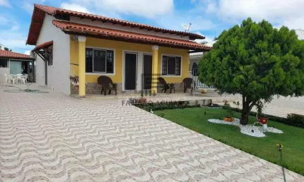 Casa em Araruama (2 Quartos - 1 Suíte) - R$ 450.000,00 - Cond. Barão de monte belo