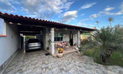 Casa em Araruama - 3 Quartos - 2 Banheiros - R$ 500.000,00 - Vila Capri