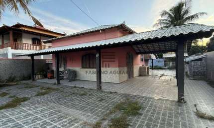 Casa em Araruama - (2 Quartos - 1 Suíte) - R$525.000,00 - Centro