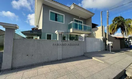 Casa em São Pedro D` Aldeia, 3 quartos ( 1 suíte ) - R$ 600.000,00 - Fluminense