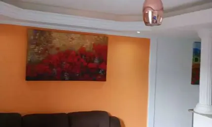 VENDE-SE UM APARTAMENTO COM TRANSFERENCIA DE DIVIDA