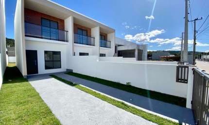 Casa com 2 quartos à venda na Mathias Shell, 99999, Sertão do Maruim, São José por R$ 430.000
