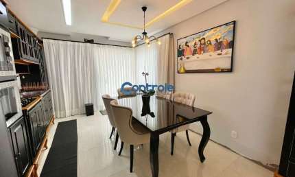 Casa com 2 quartos à venda na Maria Saturnina de Jesus, 441, Forquilhas, São José por R$ 750.000