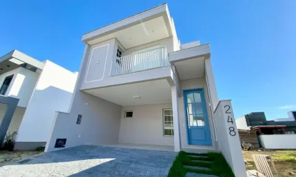 Casa em condomínio fechado com 3 quartos à venda na Avenida Wilson Castelo Branco, 700, Deltaville, Biguaçu por R$ 1.150.000