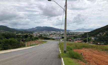 Terreno à venda na Rua Homero de Miranda Gomes, Fundos, Biguaçu por R$ 200.000