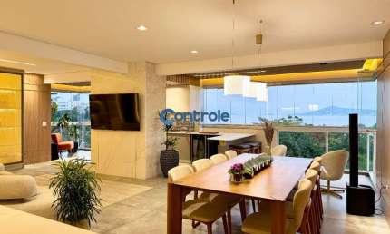 Apartamento com 5 quartos à venda na Rua Videira, 192, Abraão, Florianópolis por R$ 4.900.000