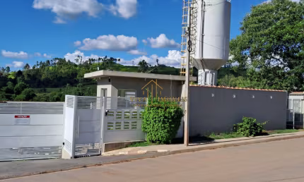 Excelente Casa 2 Dormitorios em condominio residencial