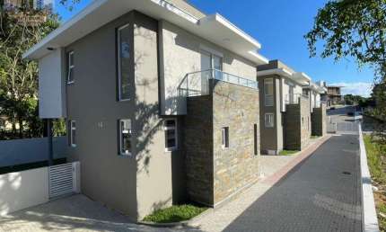 Casa Alto Padrão para Venda em Florianópolis, Santo Antônio de Lisboa, 3 dormitórios, 3 suítes, 4 banheiros, 2 vagas