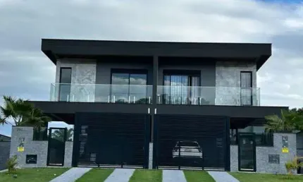 Casa Alto Padrão para Venda em Florianópolis, Ingleses, 3 dormitórios, 3 suítes, 4 banheiros, 4 vagas