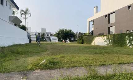 Terreno para Venda em Florianópolis, Jurerê Internacional, 1 dormitório, 1 suíte, 1 banheiro, 1 vaga