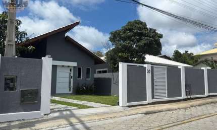 Casa para Venda em Florianópolis, São João do Rio Vermelho, 3 dormitórios, 1 suíte, 2 banheiros