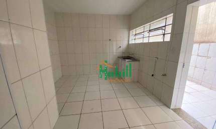 Kitnet com 2 dormitórios para alugar, 42 m² por R$ 1.252,00/mês - Centro - Suzano/SP