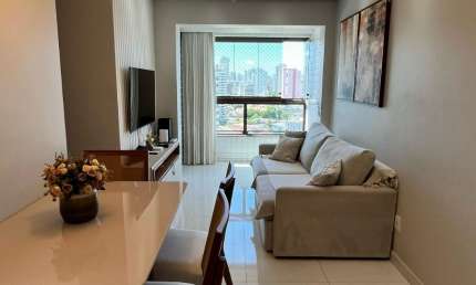 APARTAMENTO NO PRADO | 3 QUARTOS (1 SUITE) | VARANDA | REFORMADO | ANDAR ALTO