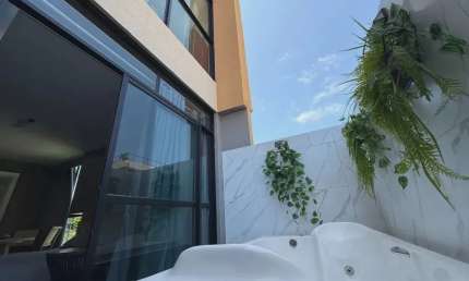 Flat Porto de Galinhas - Moderno com Jacuzzi Privativa - Mobiliado - OPORTUNIDADE
