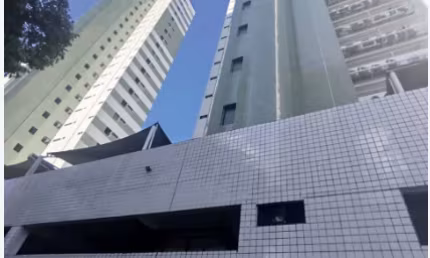 OPORTUNIDADE NA TORRE COM 3 QUARTOS+SUÍTE+WC+VARANDA+2VAGAS COBERTAS