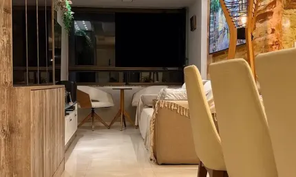 Apartamento em Candeias com 03 Quartos | Andar Alto e Nascente | Reformado | Porcelanato | Móveis fixos
